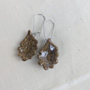 Boucles d'oreilles feuilles de chêne – Image 8